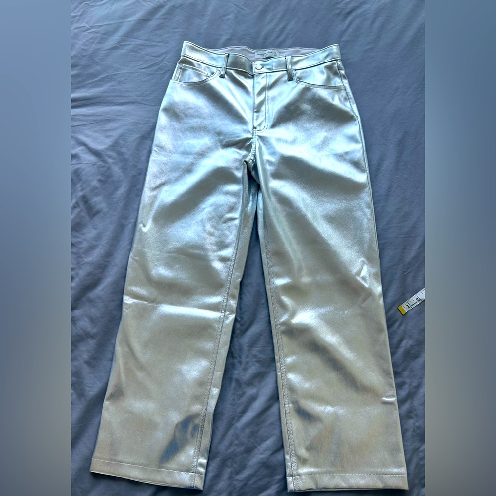 Abercrombie & Fitch Silver Faux Leather 90’s Relaxed Hi Rise Pant 31
